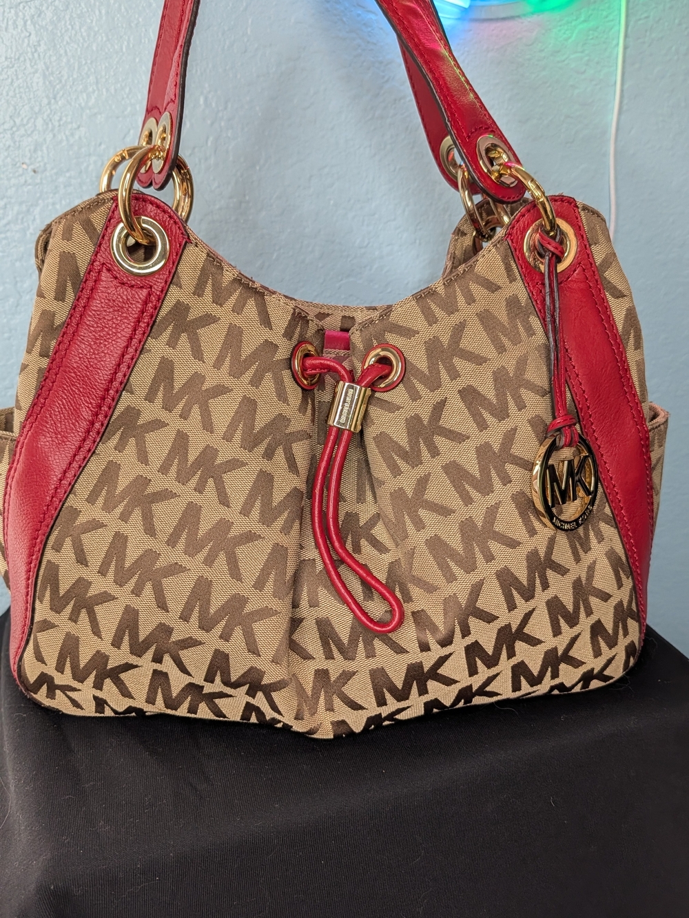 Michael Kors Fulton Large Drawstring Signature Tote Bag — Beige & Red